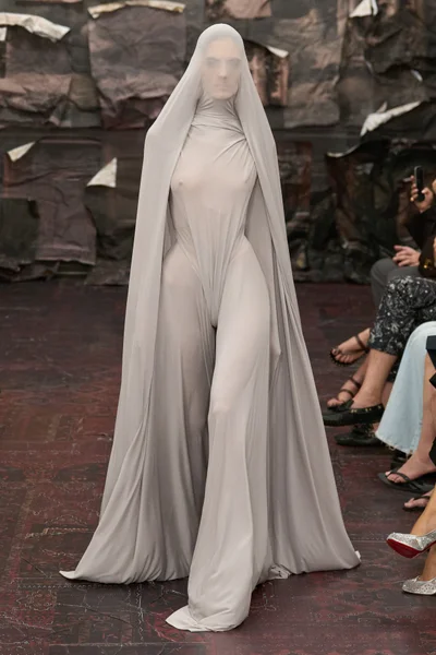 Look 39